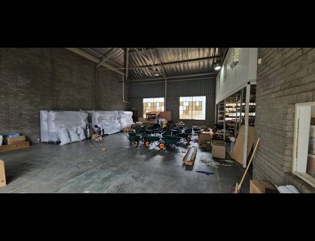 INDUSTRIAL PROPERTY TO RENT IN HALFWAY HOUSE